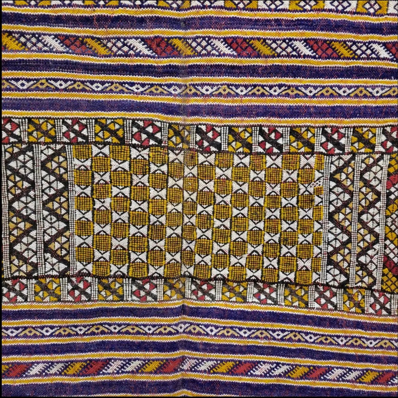 Vintage Kilim Rug | Handmade Moroccan Flatweave Carpet | Traditional Wool Berber Rug