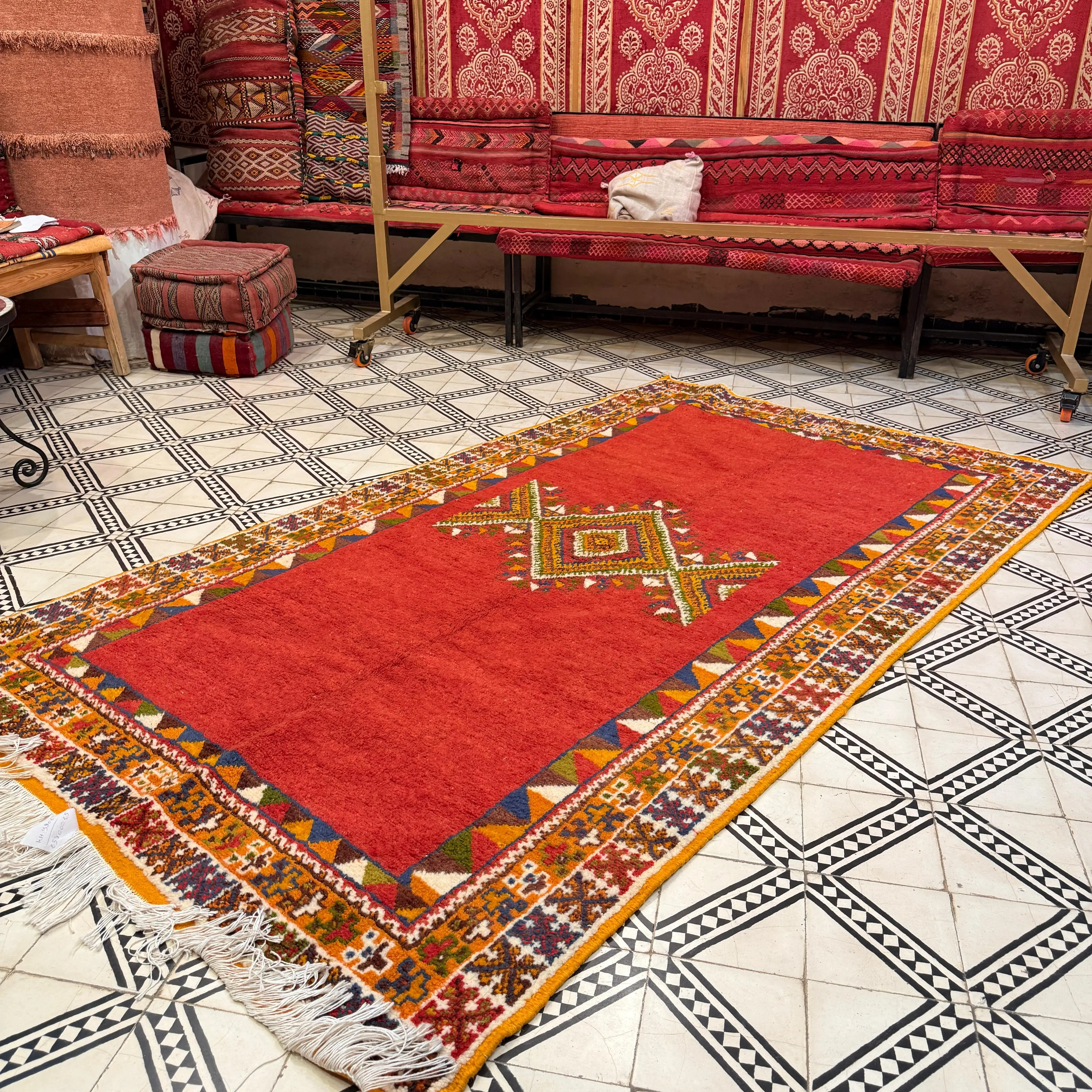Vintage Hand-Knotted Berber Moroccan Rug – Ait Jakoub Jewish Tribal Carpet