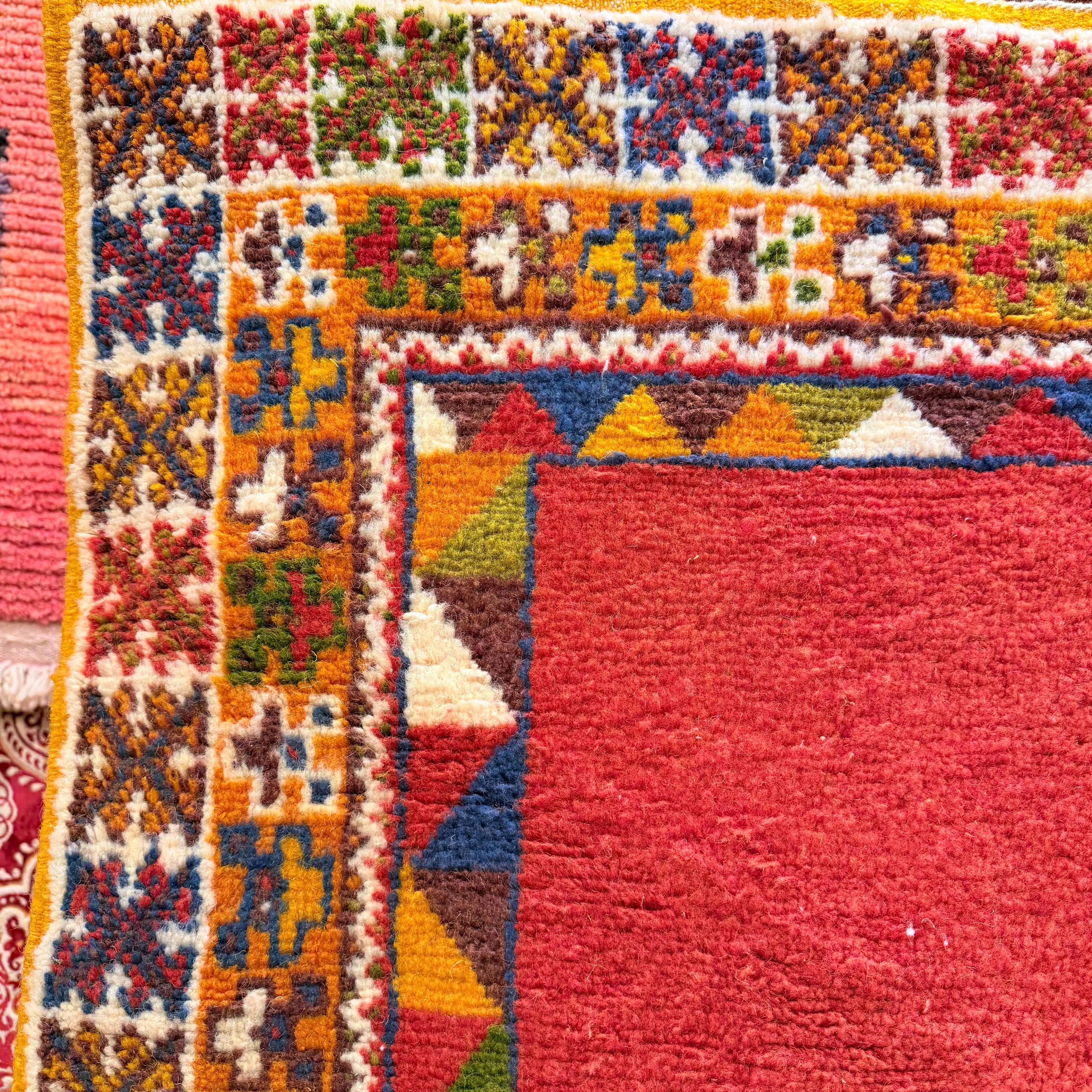Vintage Hand-Knotted Berber Moroccan Rug – Ait Jakoub Jewish Tribal Carpet