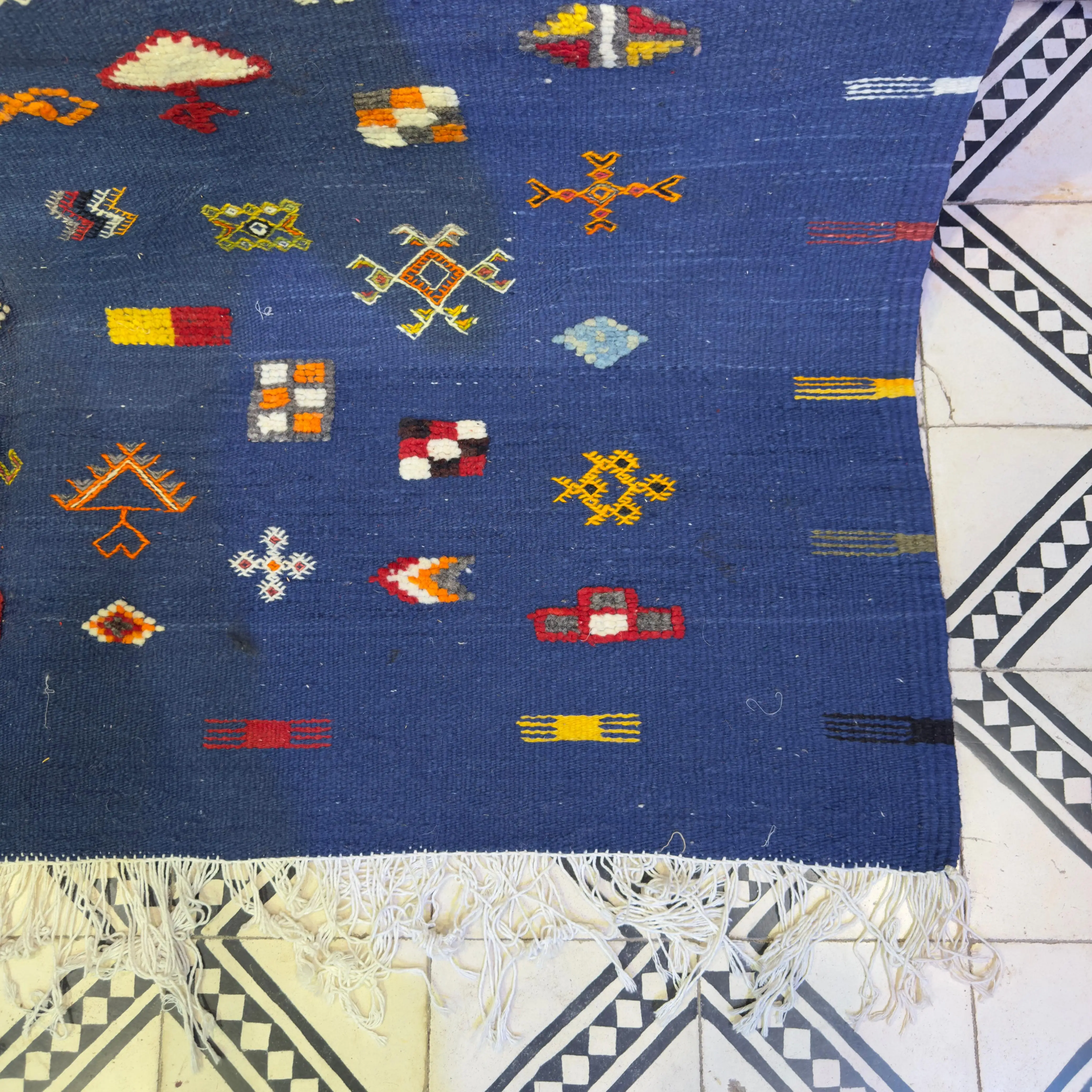 Berber Rugs Morocco Online | Authentic Moroccan Rugs | Handwoven Berber Style Carpet for Living Room