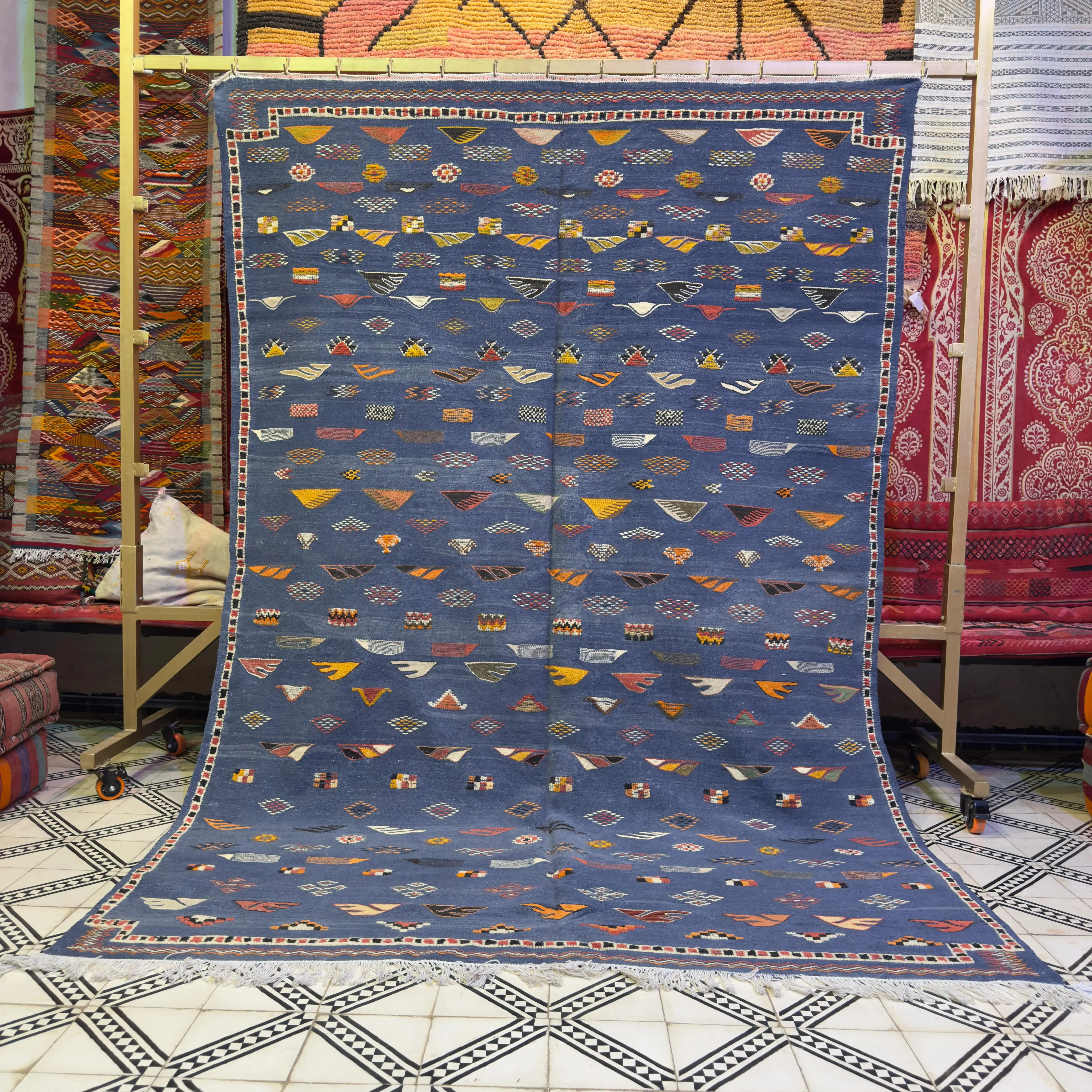 Authentic Moroccan Akhnif Tribal Rug | Handmade Wool Berber Carpet | Mixed Weaving Techniques for a Unique Design