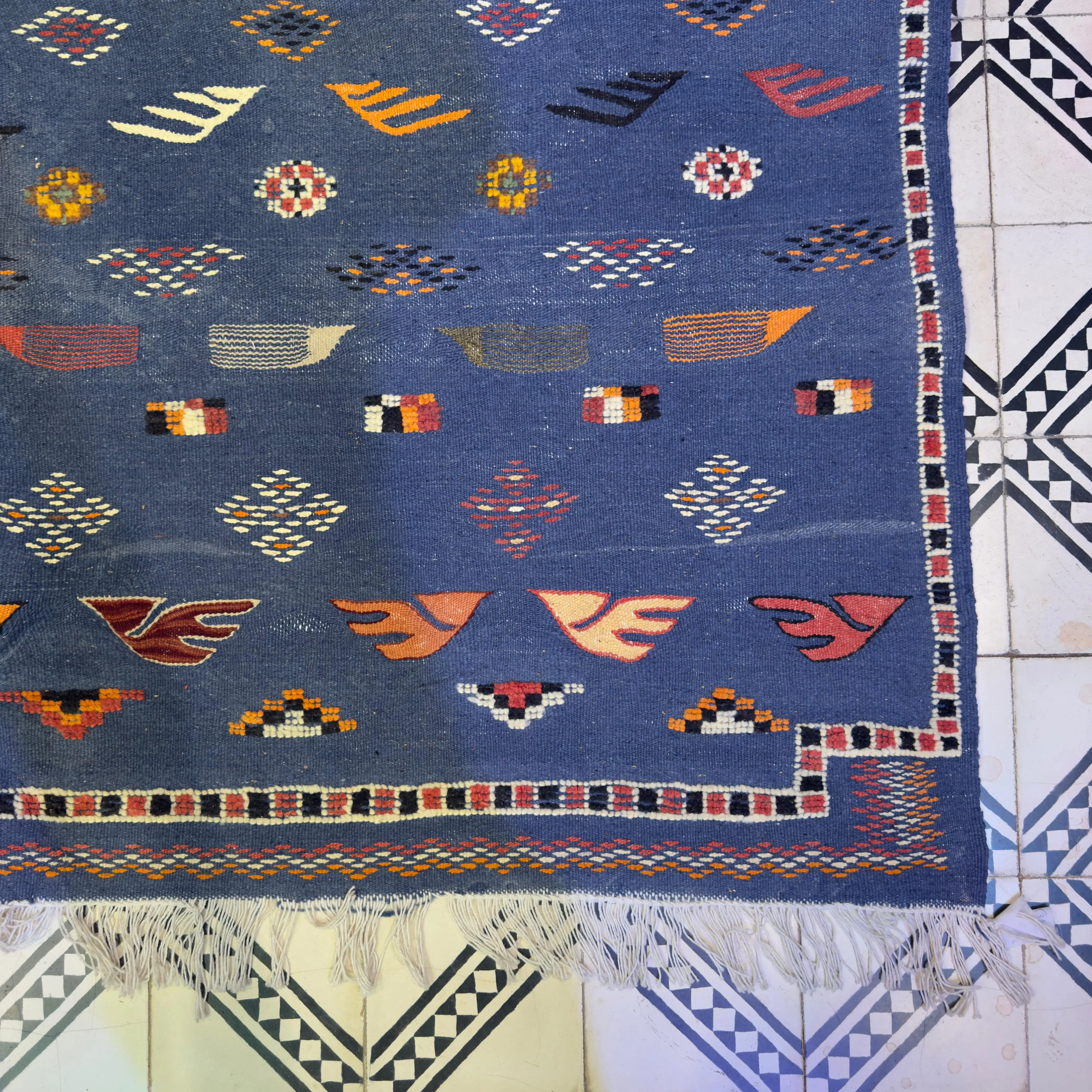 Authentic Moroccan Akhnif Tribal Rug | Handmade Wool Berber Carpet | Mixed Weaving Techniques for a Unique Design