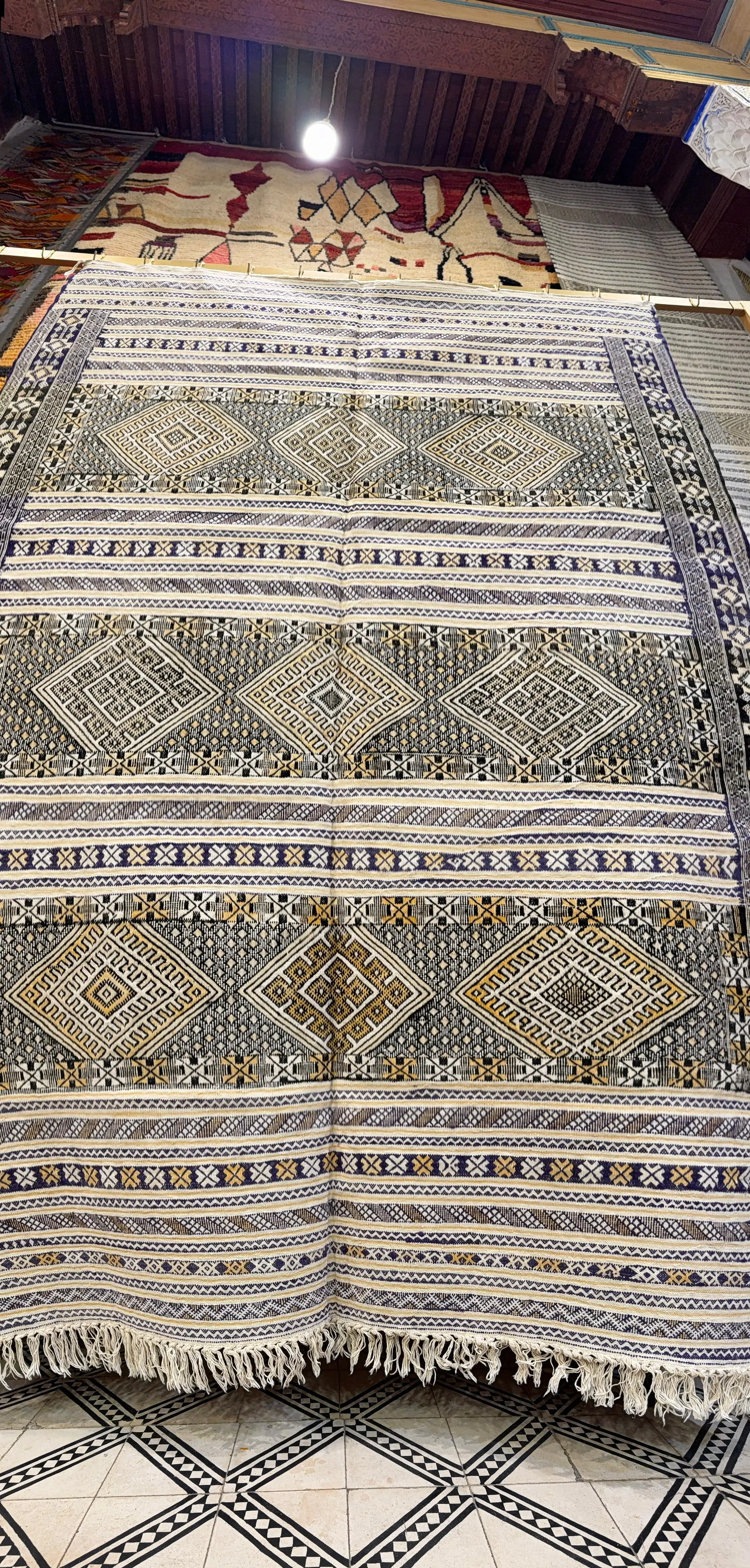 Vintage Handmade Kilim Rug | Moroccan Flatweave Carpet for Living Room | Authentic Area Wool Kilim