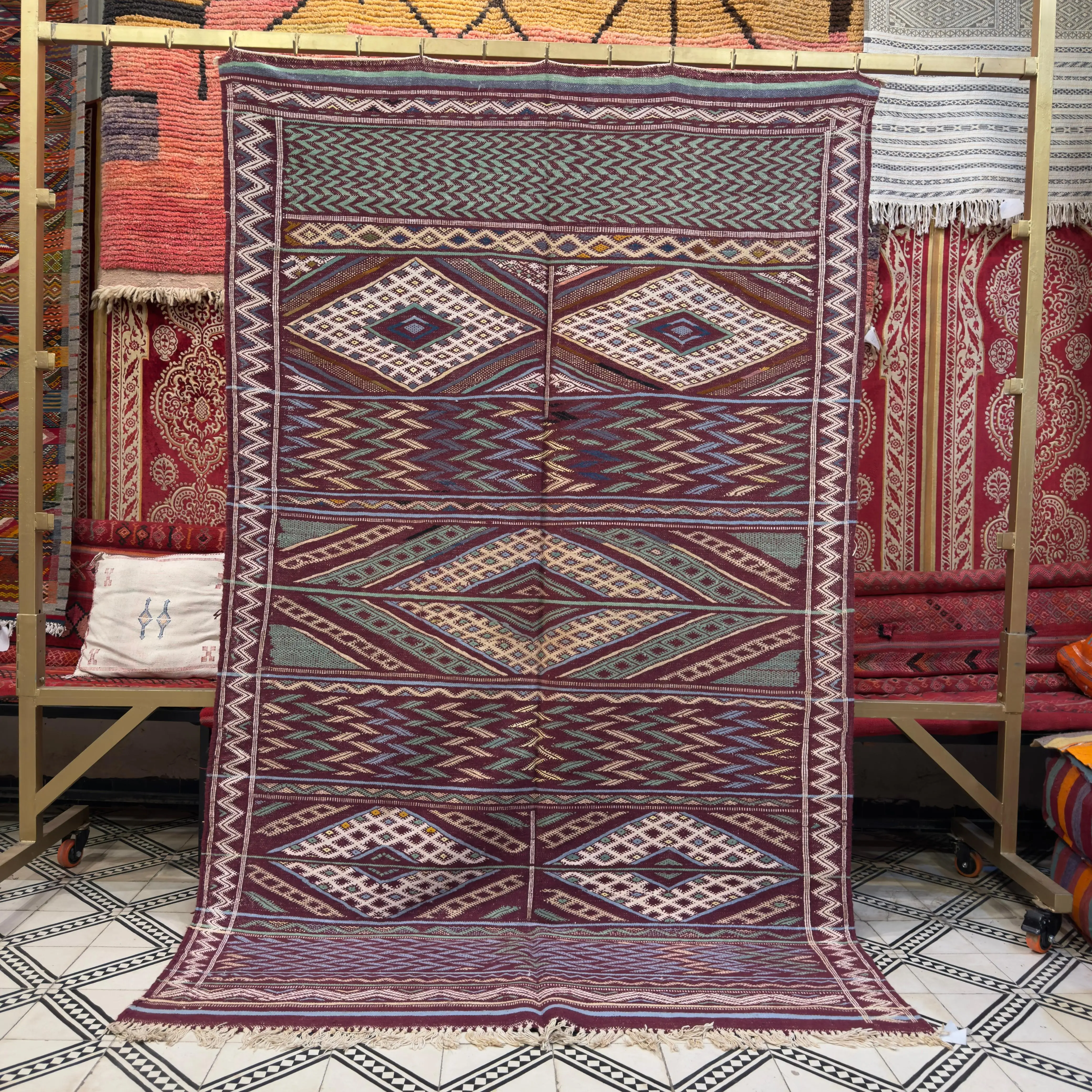 Gorgeous Moroccan Kilim | Multi-Color Merino Wool Berber Rug for Living Room