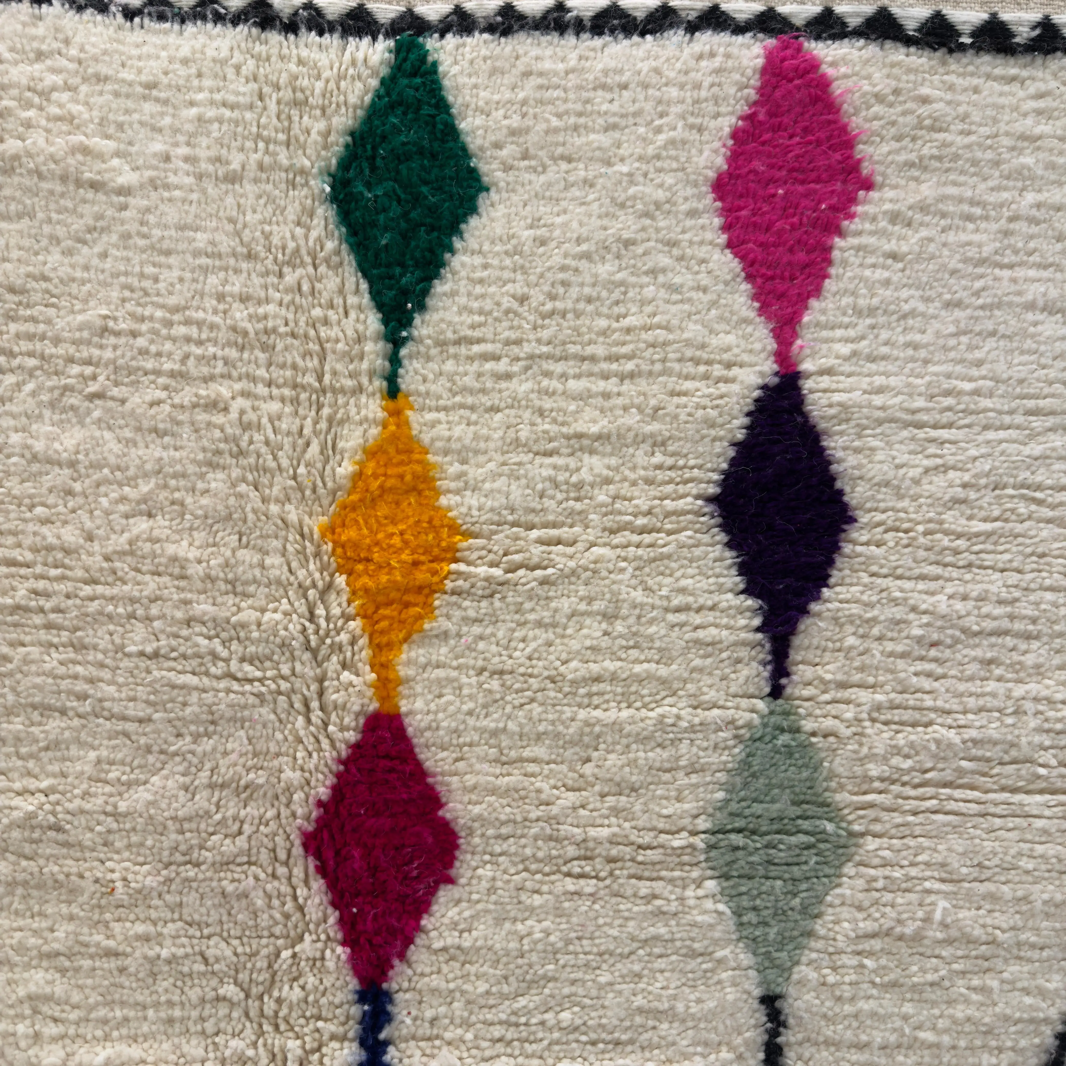 Modern Rug – Knotted Boujaad Area Rug, Contemporary Rugs and Carpets for Living Room