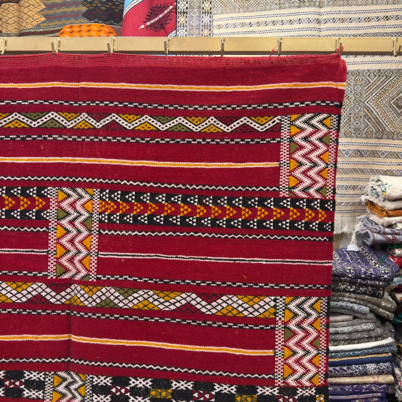 Handmade Moroccan Red Carpet, Boho Rug 220×140 cm (7′3″ × 4′7″)