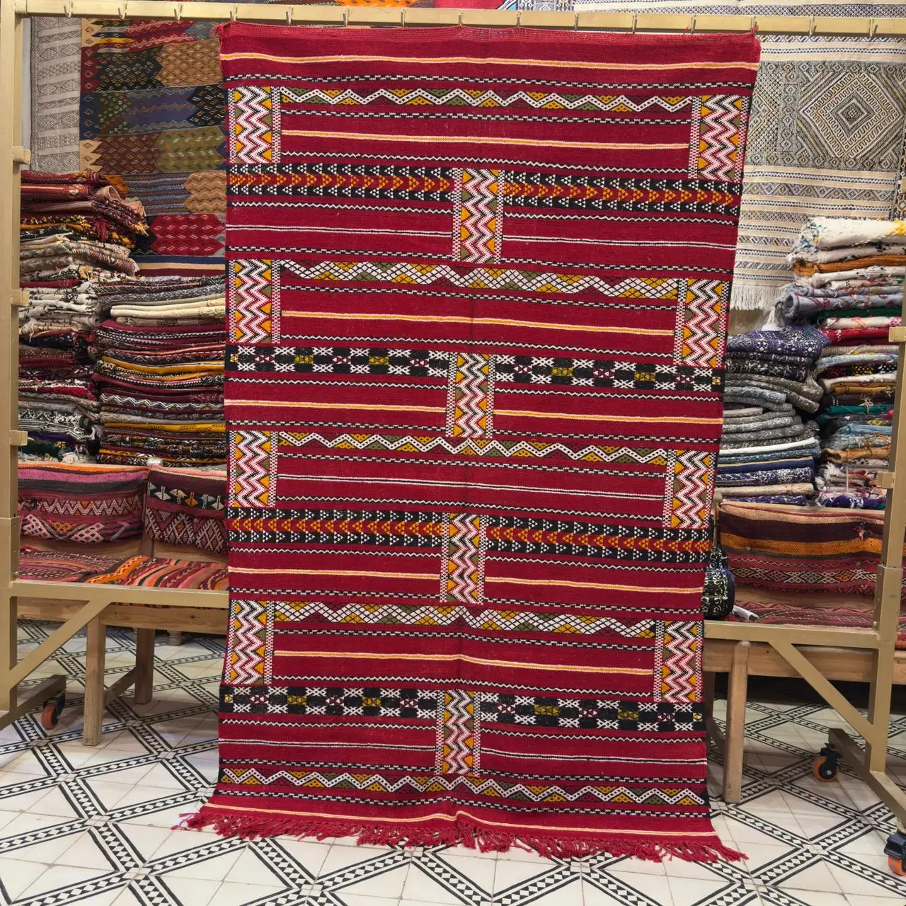 Handmade Moroccan Red Carpet, Boho Rug 220×140 cm (7′3″ × 4′7″)