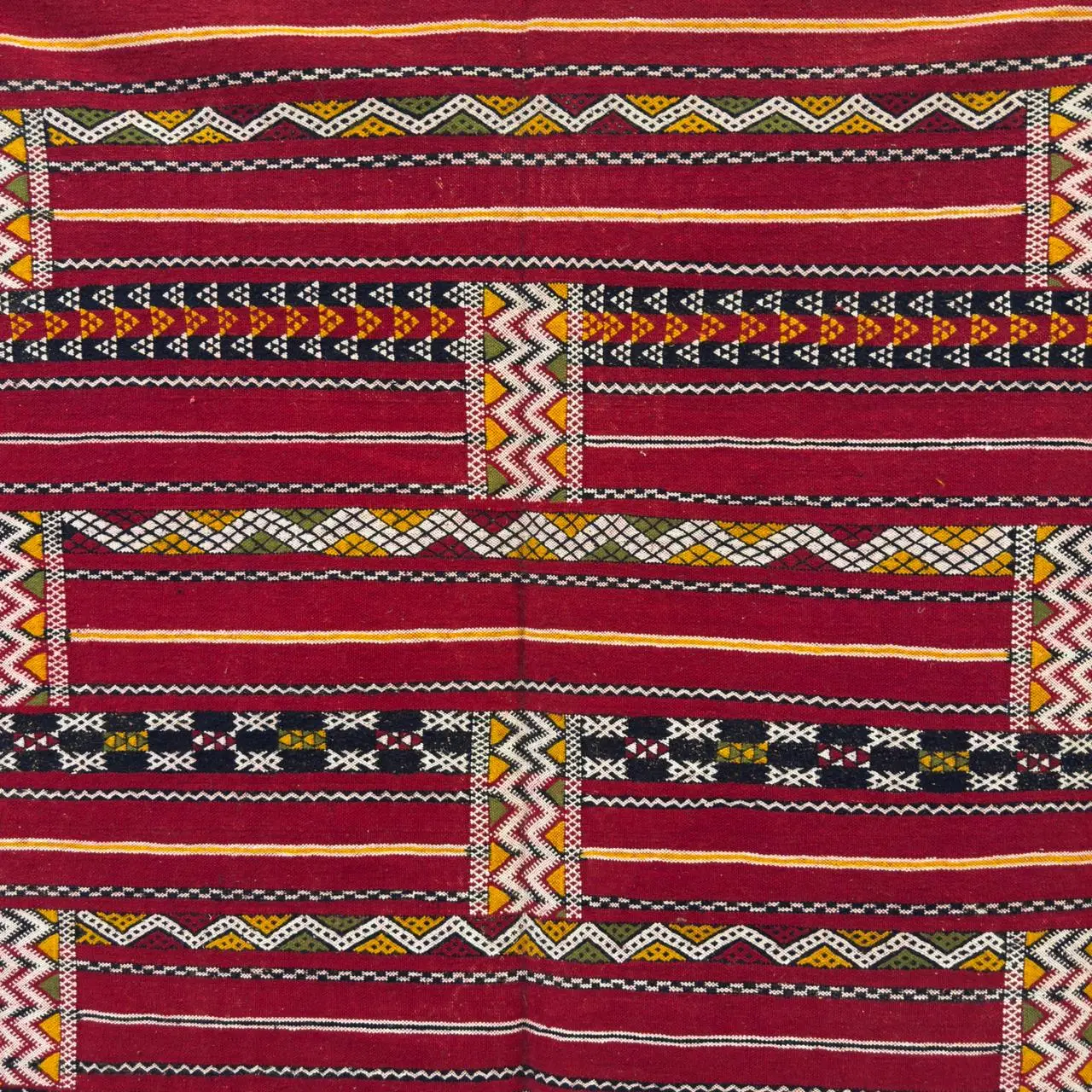 Handmade Moroccan Red Carpet, Boho Rug 220×140 cm (7′3″ × 4′7″)