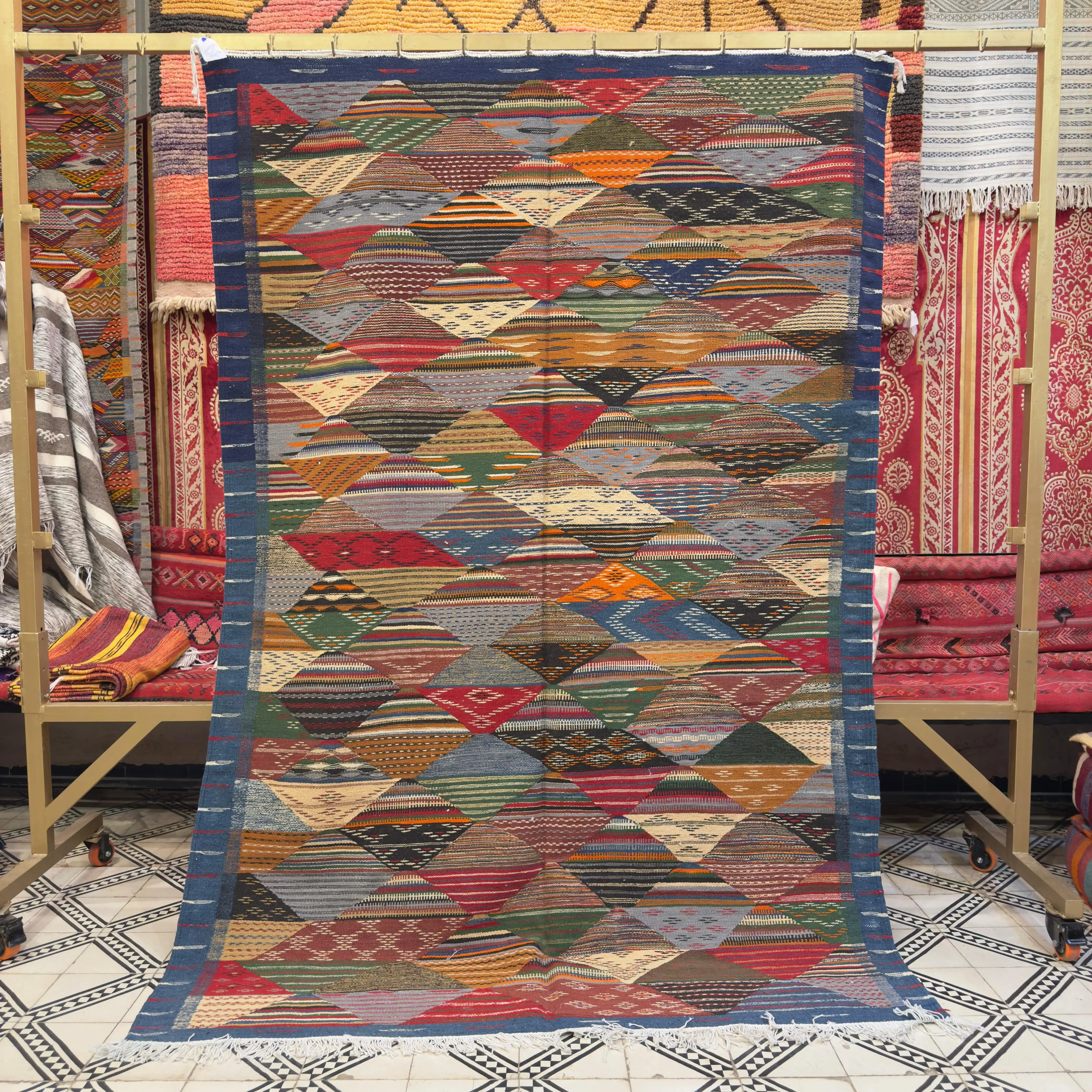 Authentic Berber Kilim – Handmade Moroccan Rug in Natural Agave Silk | Picasso Kilim by Marocartisan - 250/160CM / 98.4 x 63 inches