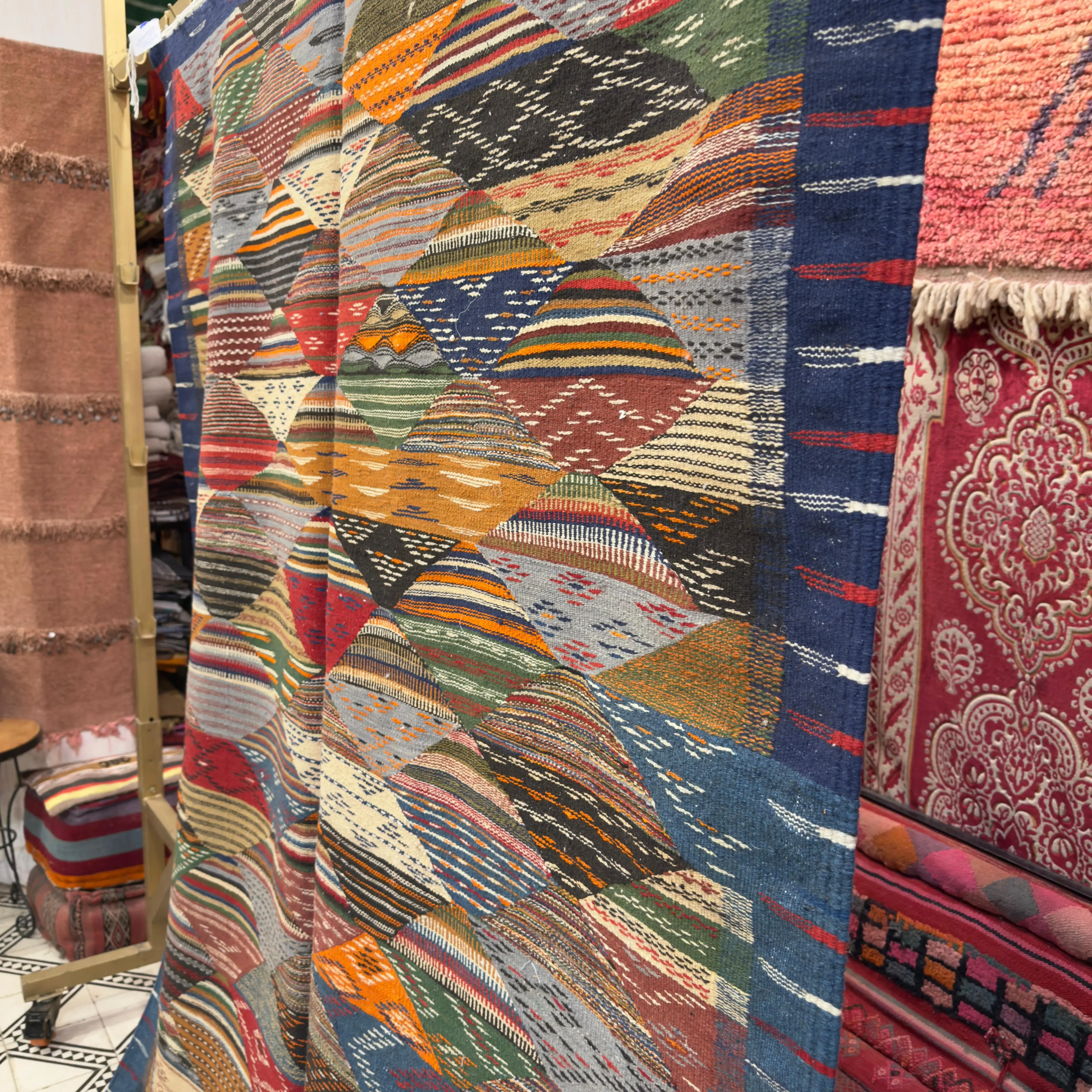 Authentic Berber Kilim – Handmade Moroccan Rug in Natural Agave Silk | Picasso Kilim by Marocartisan - 250/160CM / 98.4 x 63 inches
