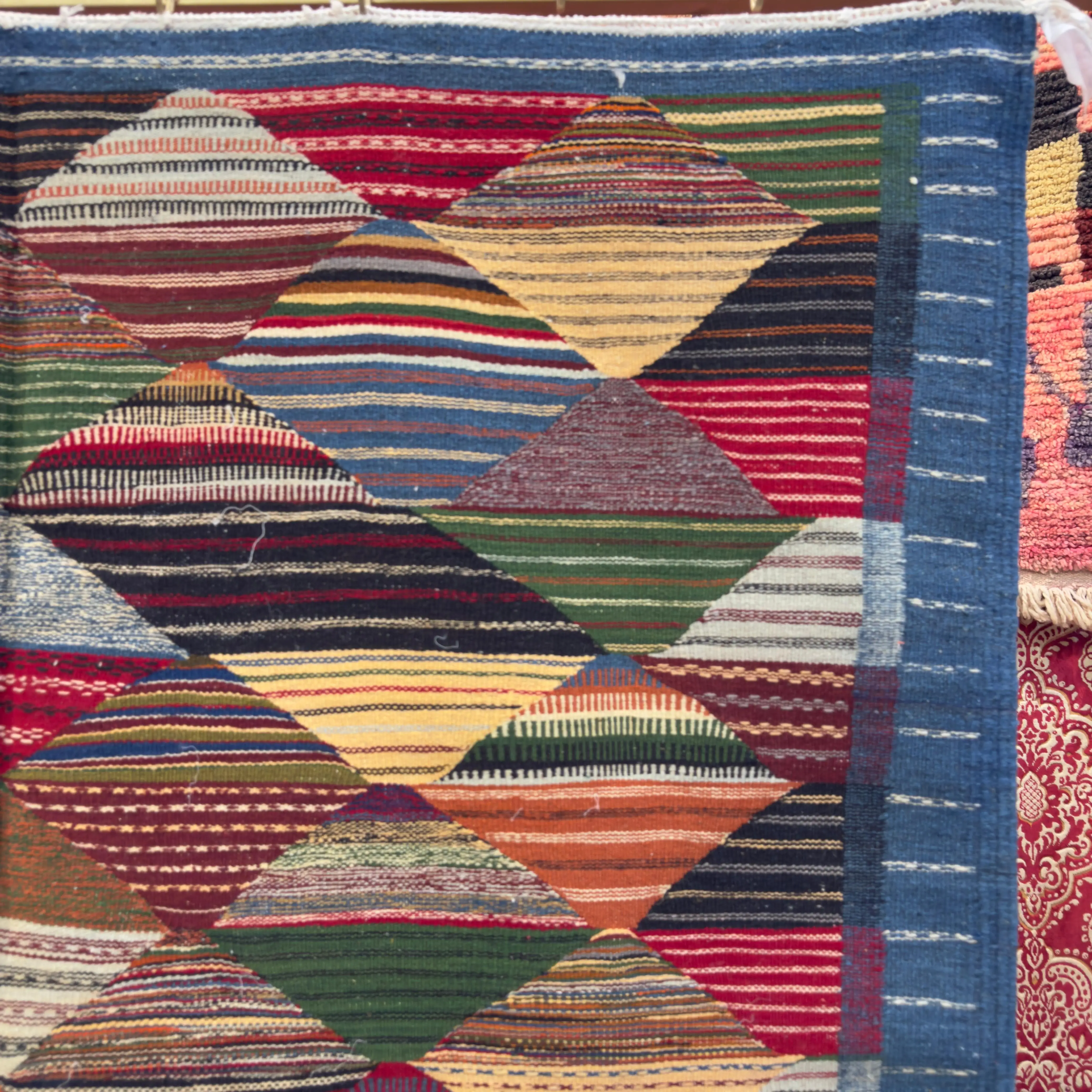 Atlas Luxe – Handwoven Berber Kilim Rug in Agave Silk | Luxury Moroccan Living Room Rug - 240/157 CM / 94.5 x 61.8 inches