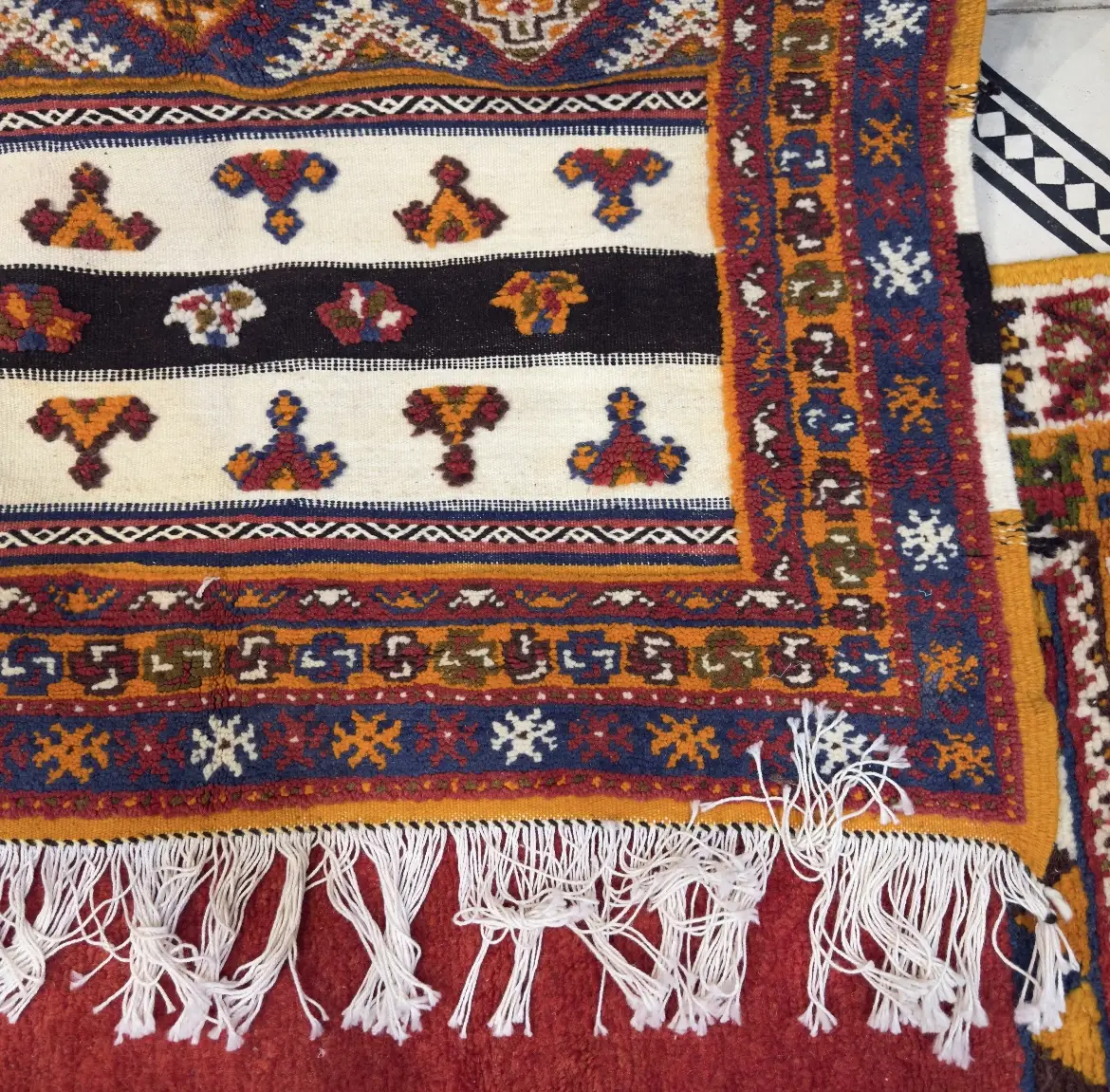 Taznakht Legacy – Large Handmade Berber Kilim Rug | Moroccan Carpet with 3 Weaving Techniques - 250/150CM