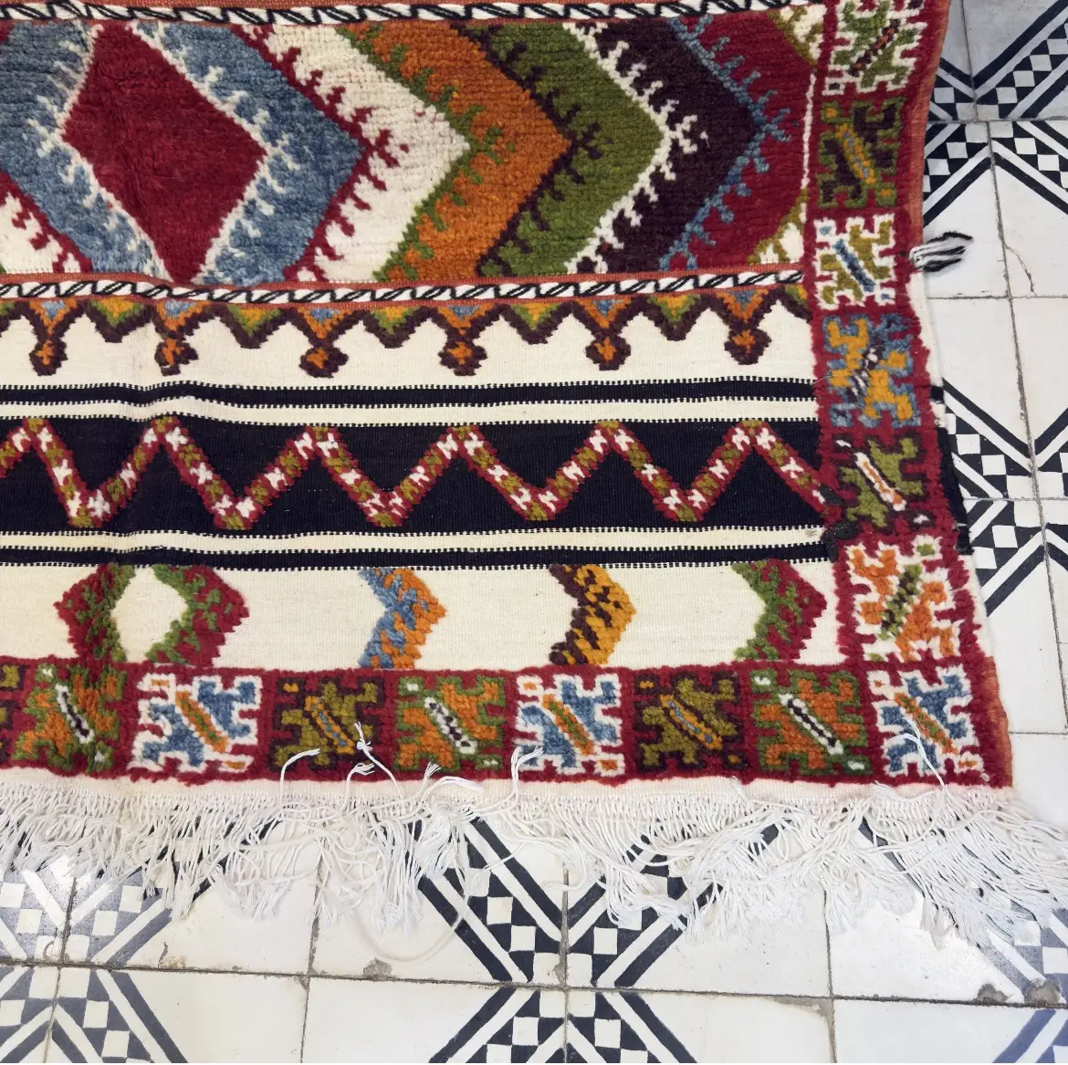 High Atlas Berber Kilim – Extra Large Handmade Carpet with Tribal Patterns - 250/145CM / 98.4 x 57.1 inches