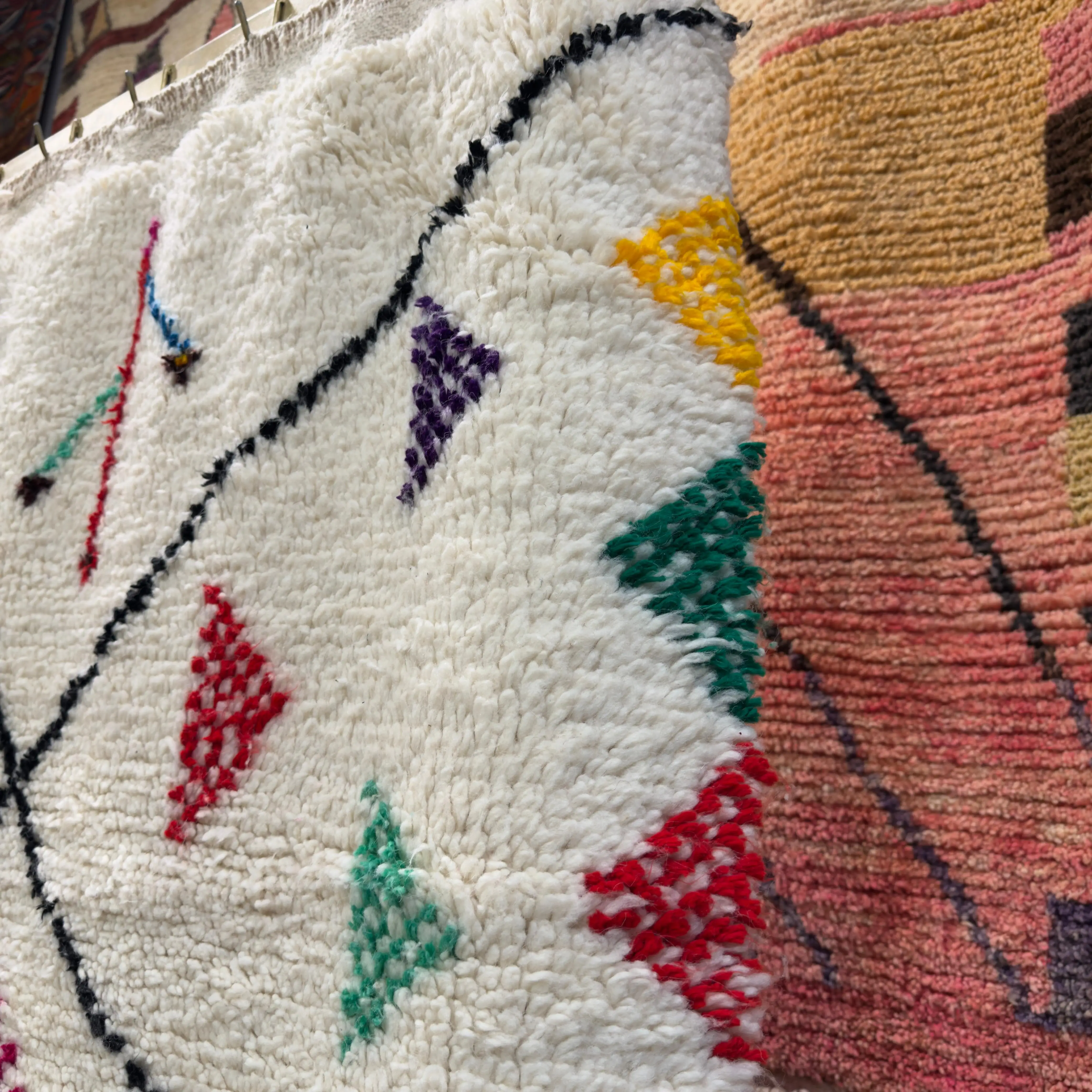 Large Colorful Azilal Berber Rug – Handwoven Moroccan Carpet - 310/210CM / 122.0 x 82.7 inches