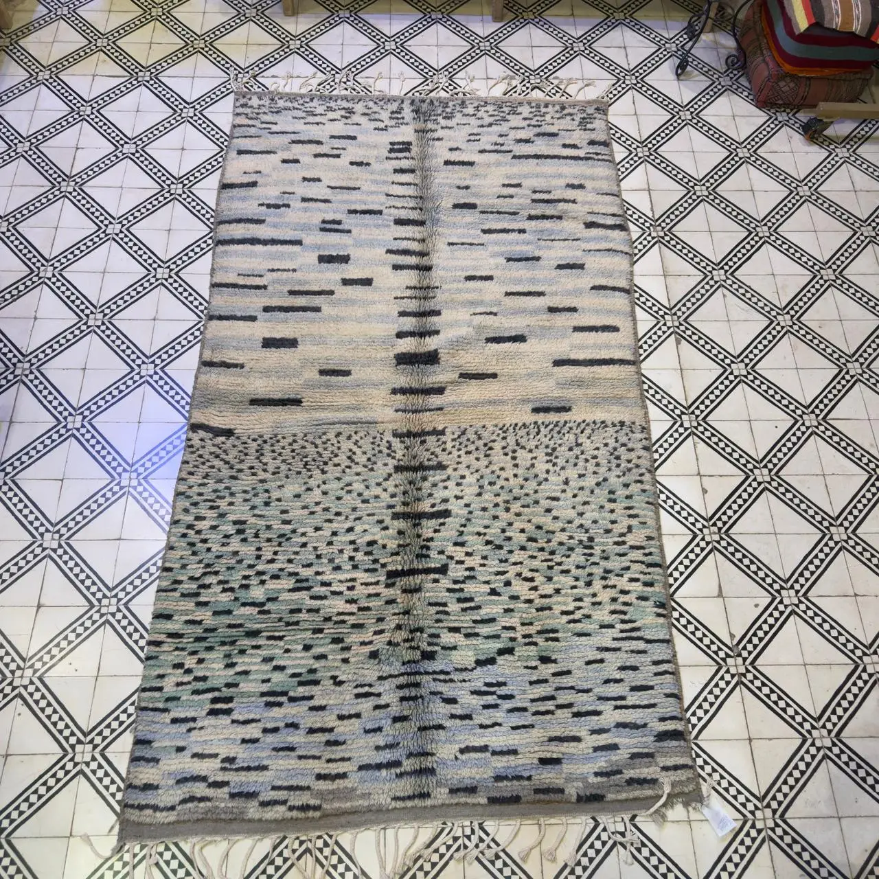 Hand-Knotted Moroccan Rug – Authentic Beni Ourain Berber Carpet from Morocco - 260/160CM/102.36 / 62.99 INCHES