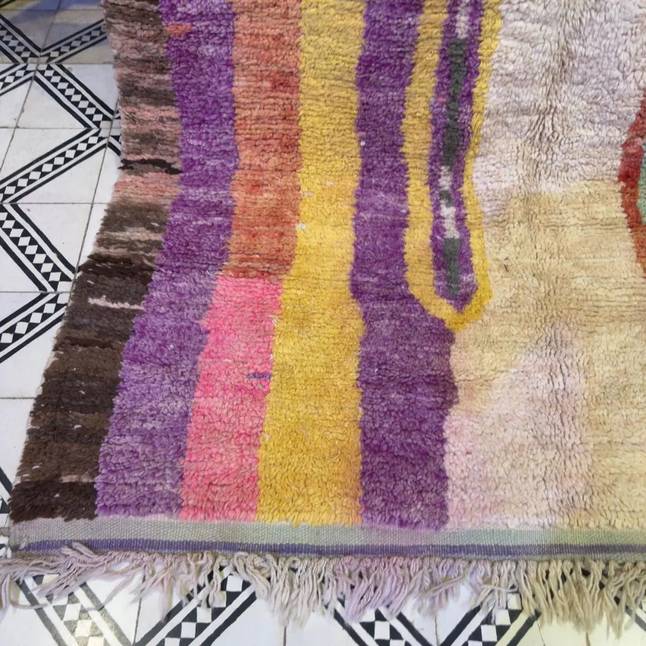 Handwoven Beni Ourain Moroccan Rug – Abstract Wool Berber Carpet - 290 / 170CM / 114.17/ 66.93 inches