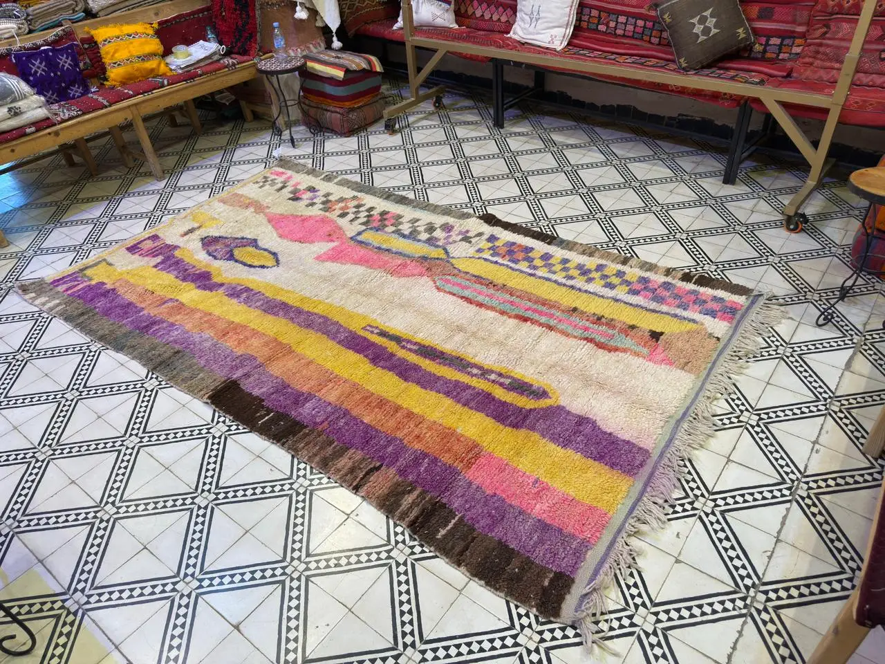 Handwoven Beni Ourain Moroccan Rug – Abstract Wool Berber Carpet - 290 / 170CM / 114.17/ 66.93 inches