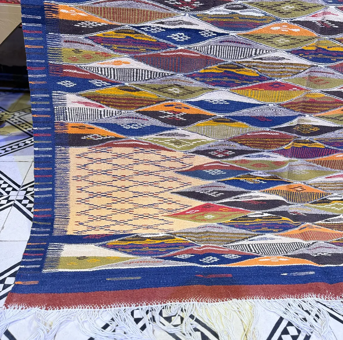 Colorful Picasso Rug | Authentic Berber Moroccan Kilim Handmade - 250 CM /156 CM / 8,2 × 5,1 ft