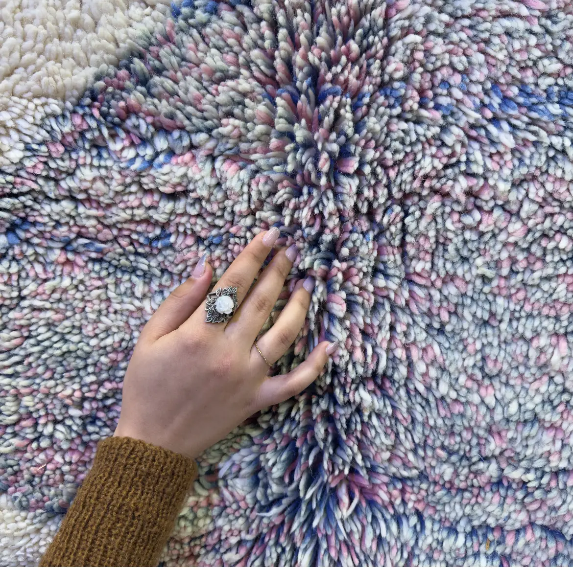 Luxury Beni Ourain Rug – Handmade Moroccan Rug, Custom Hand-Knotted Design - 220×140 cm/ 7,3 × 4,7 feet