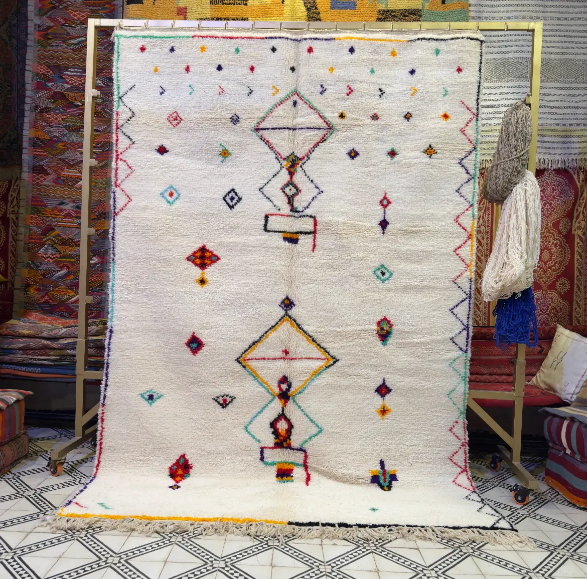 Handmade Azilal Wool Rug – Moroccan Minimalist Style with Colorful Beni Ourain Touch - 250/166CM