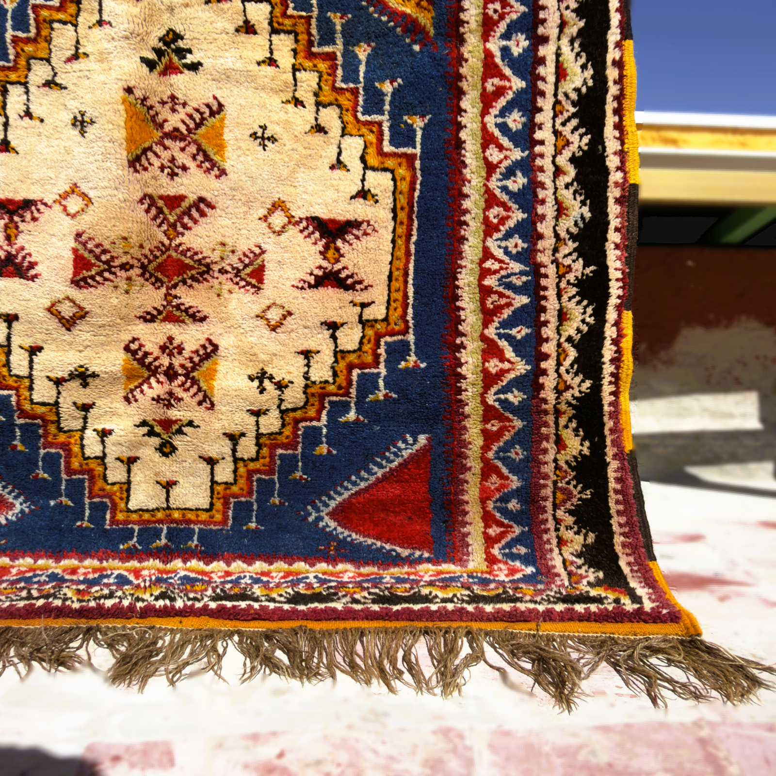 Vintage Moroccan Berber Rug – Antique Jewish Amazigh Carpet | Camel Wool | Natural Dyes | MarocArtisan - Aït Yaakoub Rug