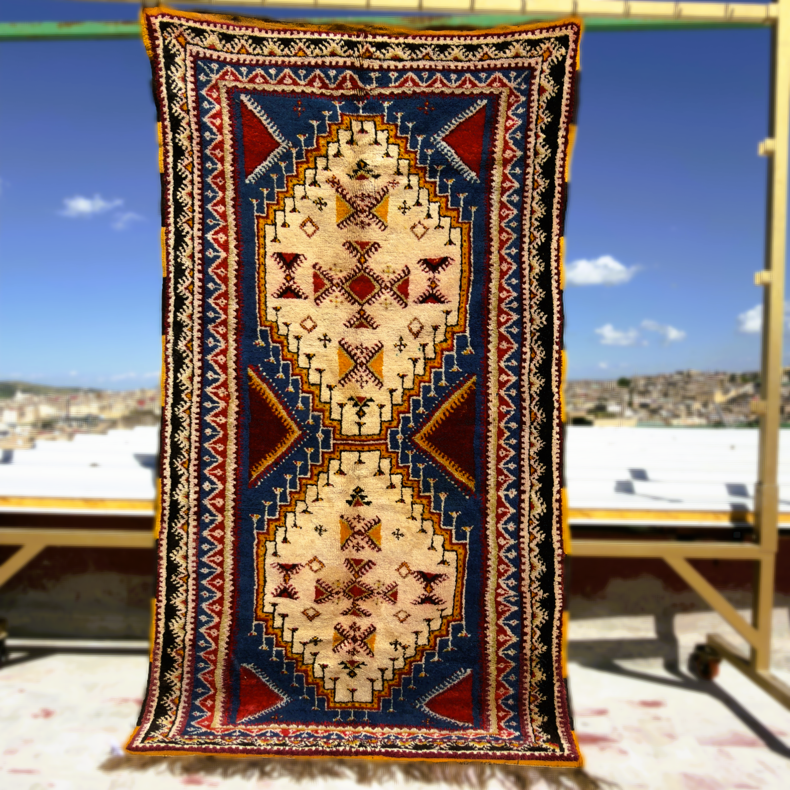 Vintage Moroccan Berber Rug – Antique Jewish Amazigh Carpet | Camel Wool | Natural Dyes | MarocArtisan - Aït Yaakoub Rug